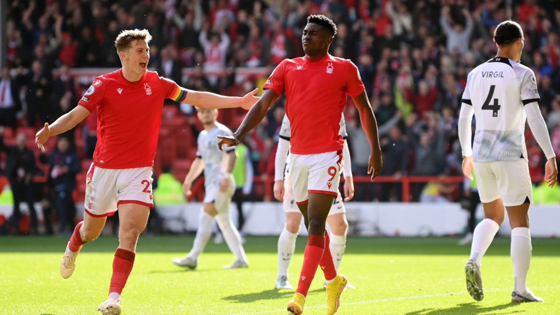 而是强调了 而是强调了